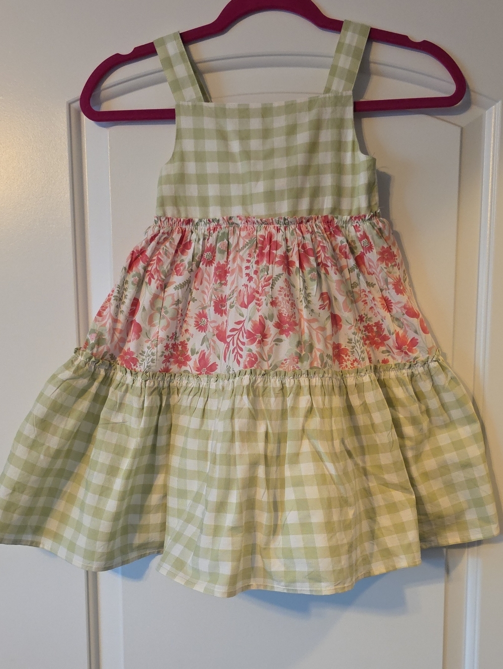 Girls Green Gingham & Pink Floral Tiered Dress. Sise 5